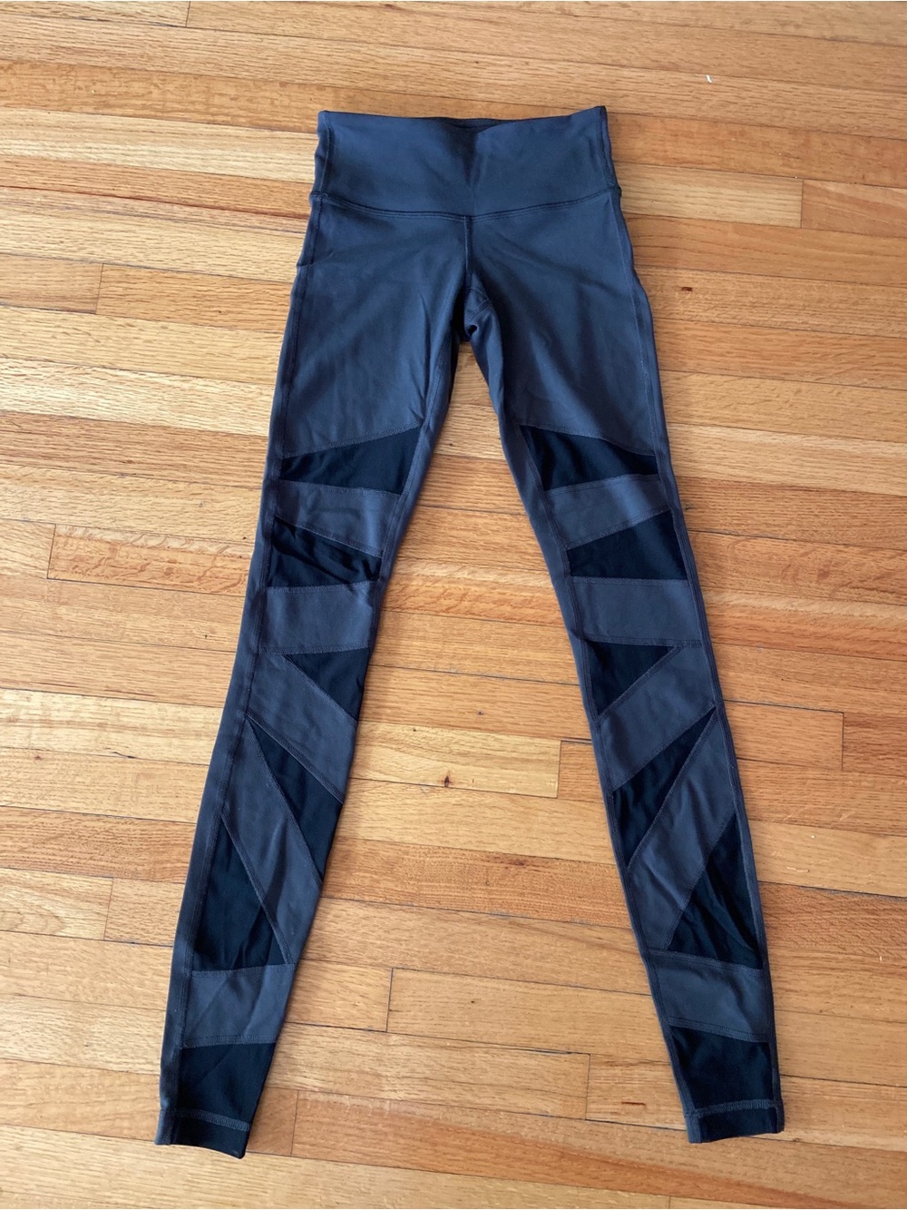 lululemon athletica Charcoal and Black Mesh-Panel High-Rise Jeggings